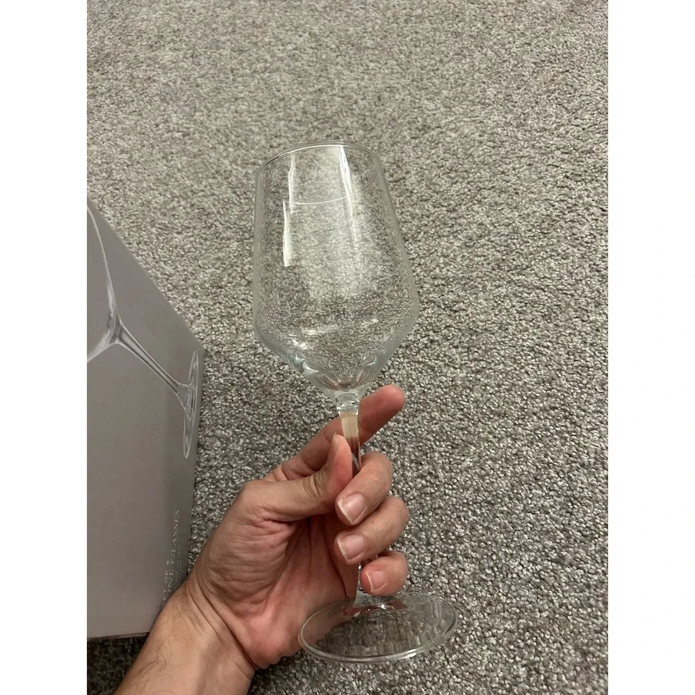 Soho Loft Wine Glasses Set of 4 17oz Clear‎ Excellent Modern Angular Stemware